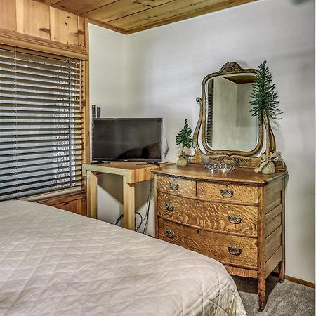 Cozy Bears Hideaway Cabin About 3 Mi To Shaver Lake! Εξωτερικό φωτογραφία