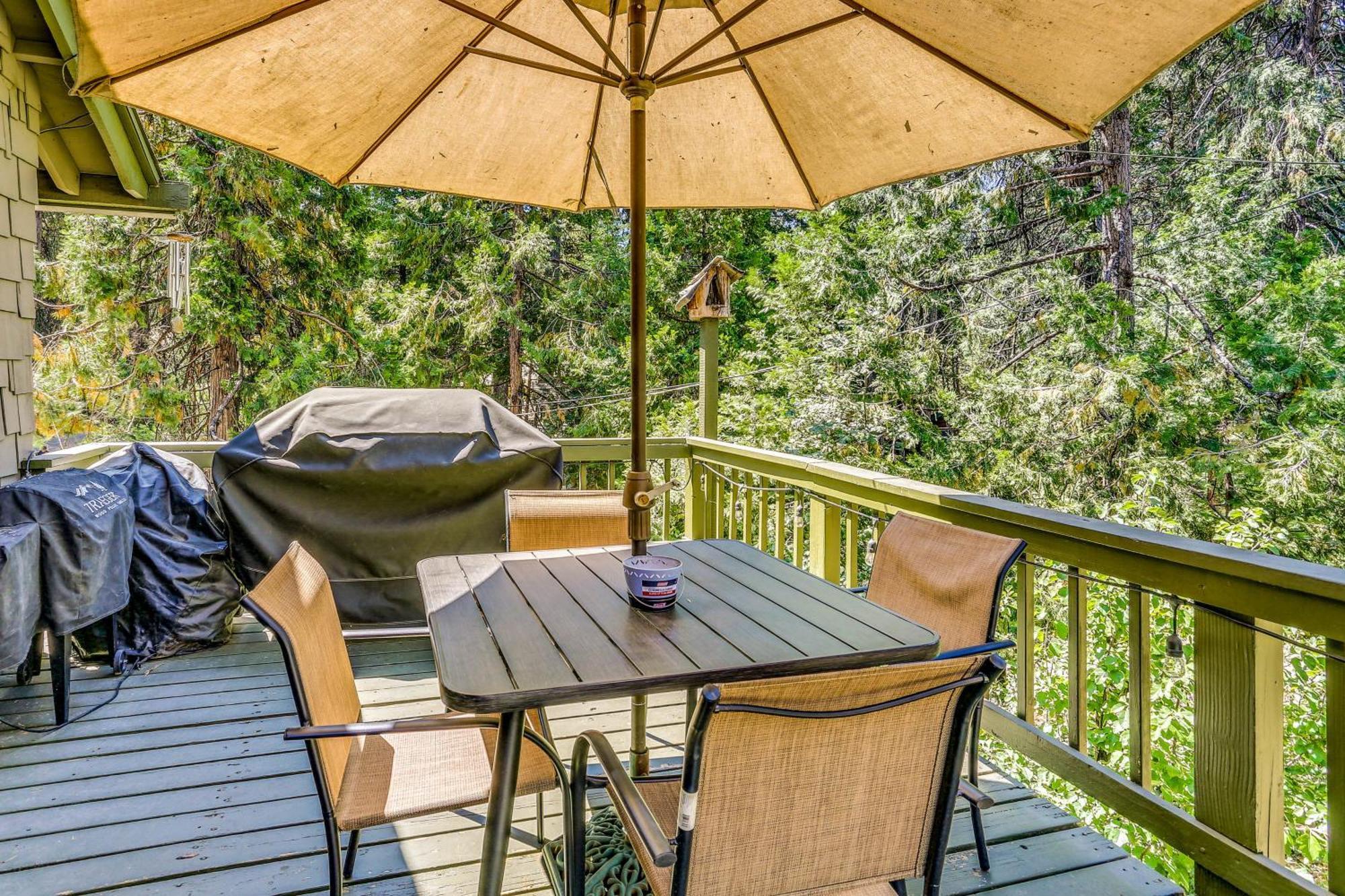 Cozy Bears Hideaway Cabin About 3 Mi To Shaver Lake! Εξωτερικό φωτογραφία
